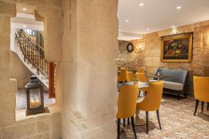 Hotels Hotel Ducs de Bourgogne : photos des chambres