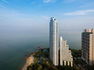 Wongamat Tower Apartments