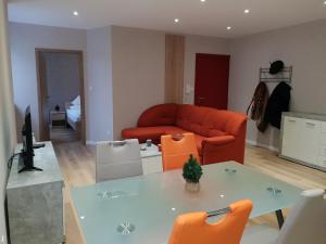 Appartements Meubles du 25 N2 F2 RDC : photos des chambres