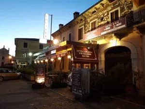 度可鲁尼酒店 - 圣博尼法乔