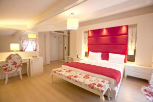 Junior Suite room in Baga Hotel