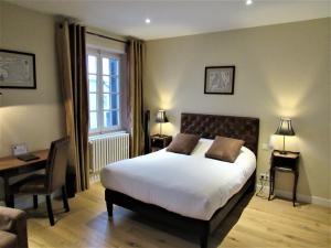 Hotels Auberge Du Grand Dauphin : photos des chambres