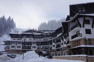 Grand Monastery Apart-Hotel