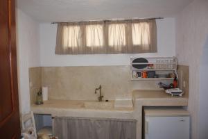 Anastasia's Rooms Milos Greece