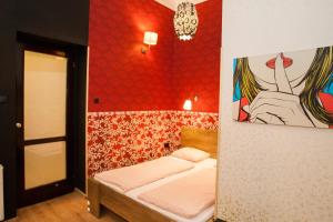 Inviting flat in the heart of town