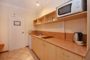 Seascape Holidays - Hibiscus