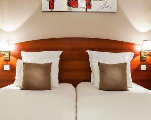 Hotels Hotel des Arcades de Cachan - Grand Paris Sud : Chambre Lits Jumeaux avec Climatisation - Non-Fumeurs