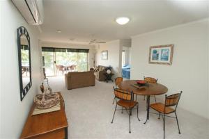 The Esplanade Riverview Holiday Apartments