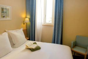 Hotels Hotel Vacances Bleues Villa Caroline : photos des chambres