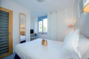 Hotels Hotel Vacances Bleues Villa Caroline : photos des chambres