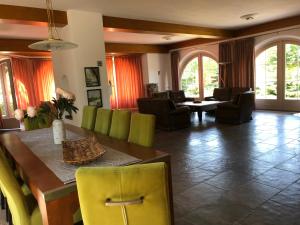 Apartment Maasheuvel