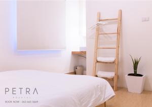 Petra Poshtel Donmuang