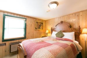 Double Room room in Silver Fork Lodge & Restaurant