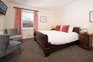 Executive King Room - Non-Smoking room in The Inveraray Inn BW Signature Collection