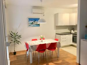 Antonijas sunny apartment