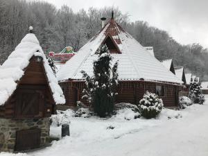 Pansion Toursit Complex Polyana Kvasova Poljana Ukrajina