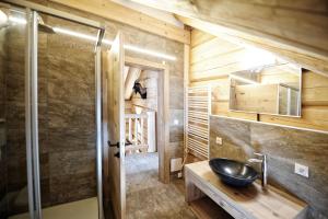 Summit Lodges
