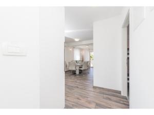 Modern Apartment in Pako tane with Barbecue