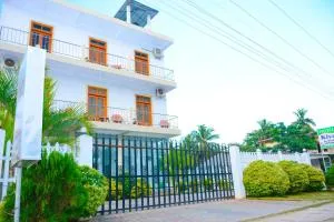 Hotel Kiyara - Padeniya