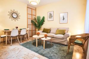 Escoberos Courtyard Duplex by Valcambre