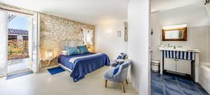 Maisons d'hotes Les Vents Bleus : photos des chambres