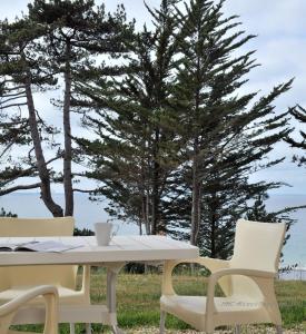 Appart'hotels Les Villas du SPA : Appartement Deux Chambres avec Vue sur la Mer - Rez-de-Chaussée