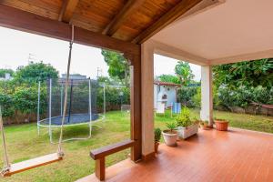 Appartamento con prato inglese destro Salento