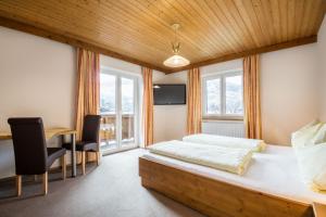 Double Room room in Haus Alpenland