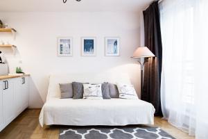 Arkadia Chillout Apartment by BookingHost