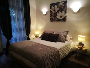 Hotels Le Grillon : photos des chambres