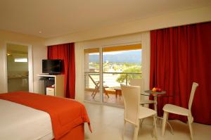 Arenas Blancas Cabañas & Suites