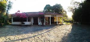 Cheiro de Mata Pousada e Restaurante - 15 Km da Terra dos Dinos em Miguel Pereira