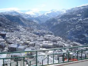 CASA MARIBEL - Quéntar