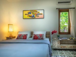 Tiis Garden Puri Villas