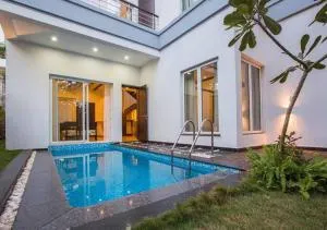 StayVista at Villa Esencia with Pvt Pool & Gym in North Goa - Siolim