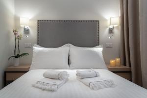 Porto Vecchio Luxury Suites Spetses Greece