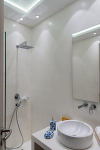 Porto Vecchio Luxury Suites Spetses Greece