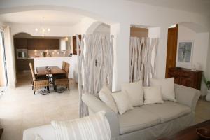 Villas Villa Les Micocouliers Golf de Pont Royal : photos des chambres