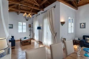 Porto Vecchio Luxury Suites Spetses Greece