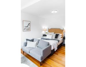 MadeComfy Cosy Studio in Leafy Glebe Estate