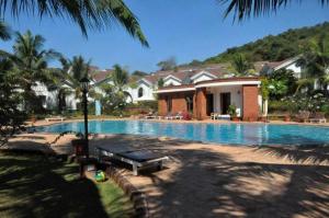 Riviera Foothills Greensview Apartment