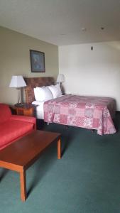 Queen Room room in Oyster Bay Inn & Suites