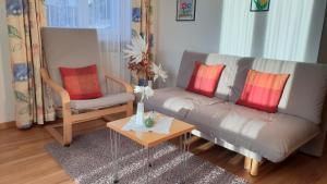 One-Bedroom Apartment with Balcony (2 Adults) room in Appartements Dornach