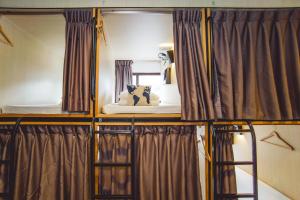 Traveller Bunker Hostel