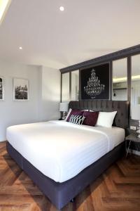 Phòng Loại Sang Giường Đôi (Deluxe Double Room)