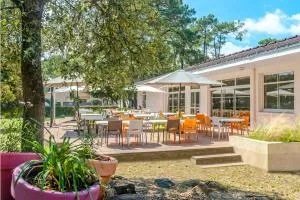 Azureva Longeville - 雅尔河畔圣万康