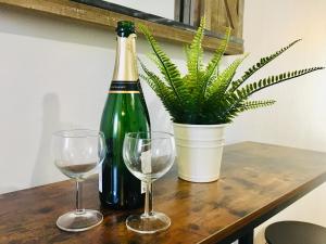 Appartements MAGNIFIQUE T2 NEUF TOP EMPLACEMENT ! : photos des chambres