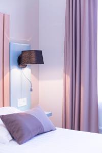 Hotels Hotel Des Arts : photos des chambres