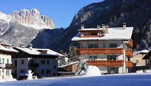 Apartement Cesa Bernard Pozza di Fassa Itaalia