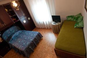 Standard Twin Room with Shared Bathroom